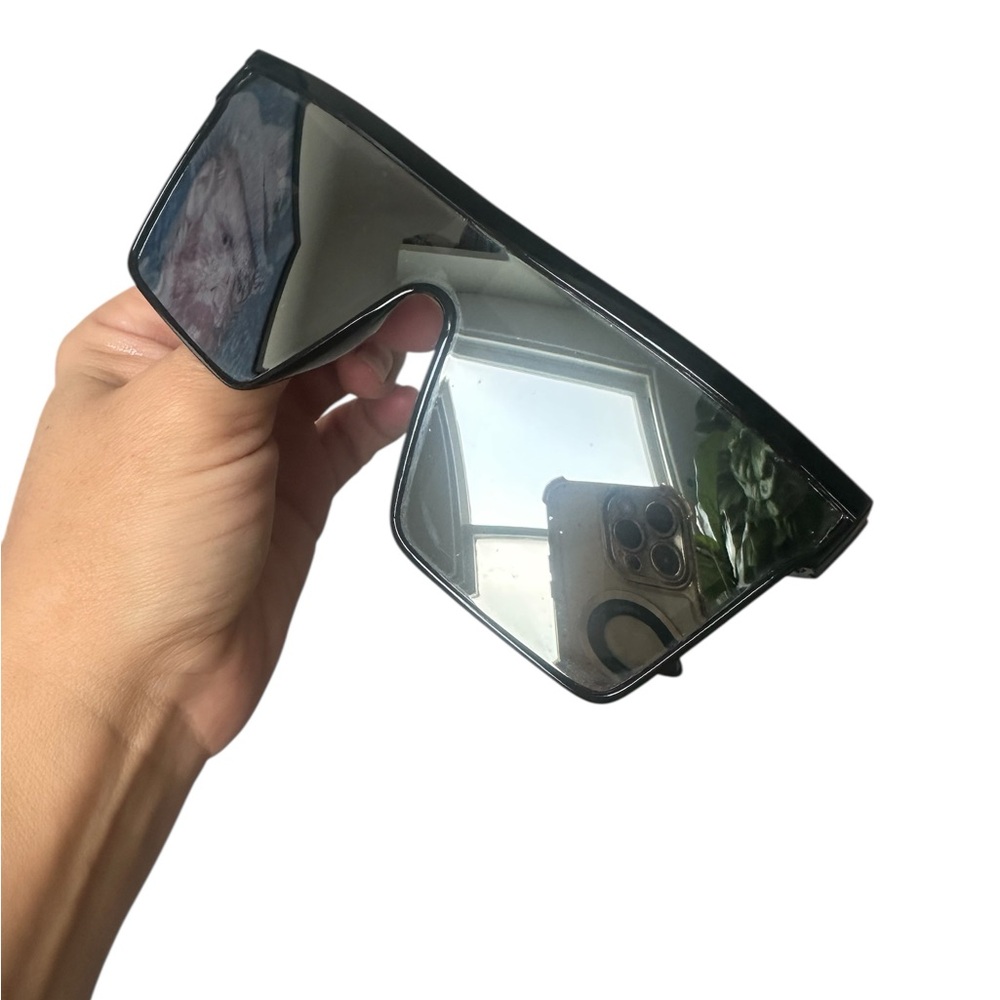 Black Oversized Sunglasses